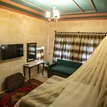 Nocleg ze śniadaniem Tafana Cave & Stone 4*