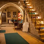 Tafana Cave & Stone 4*