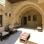 Tafana Cave & Stone 4*