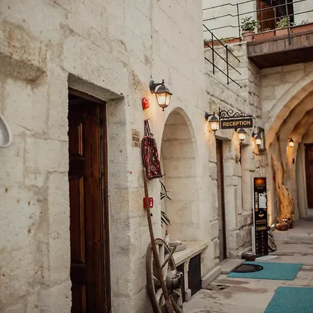 فندق مبيت وإفطار Tafana Cave & Stone أوروغوبْ