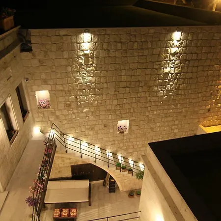 Tafana Cave & Stone Nocleg ze śniadaniem 4*