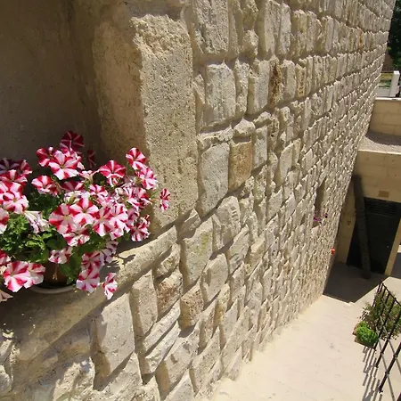 Tafana Cave & Stone فندق مبيت وإفطار